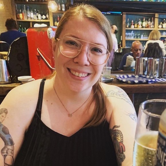 Meet your Posher, Meg - Picture 1 of 8